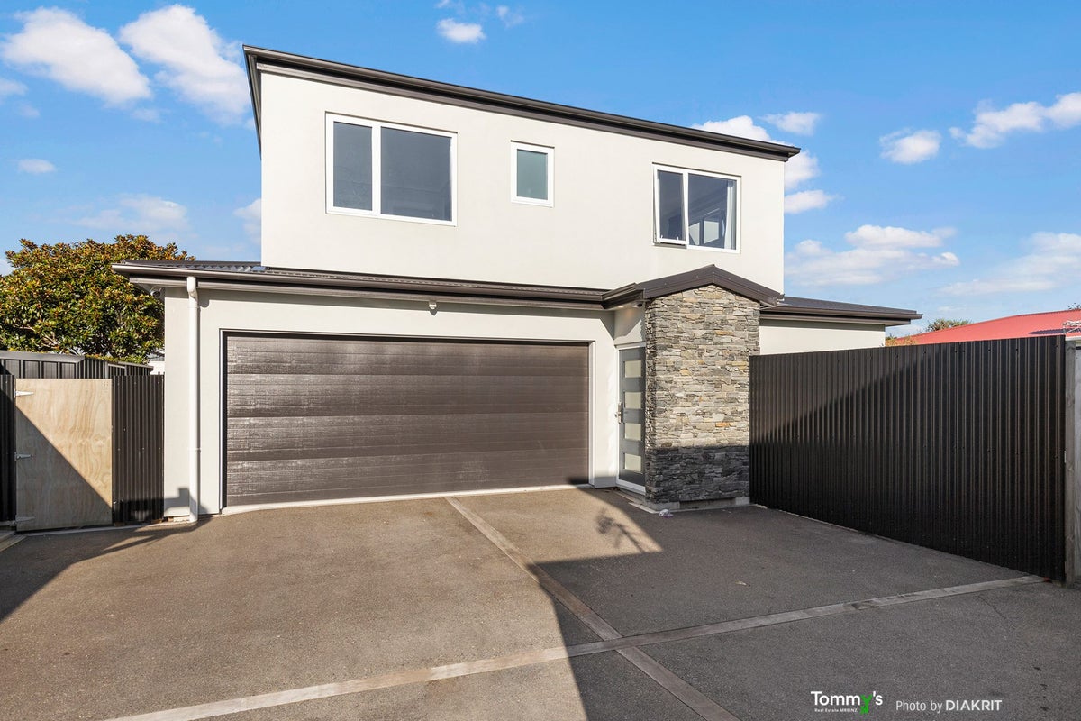 60 Cambridge Terrace, Waterloo, Lower Hutt - Carousel 1