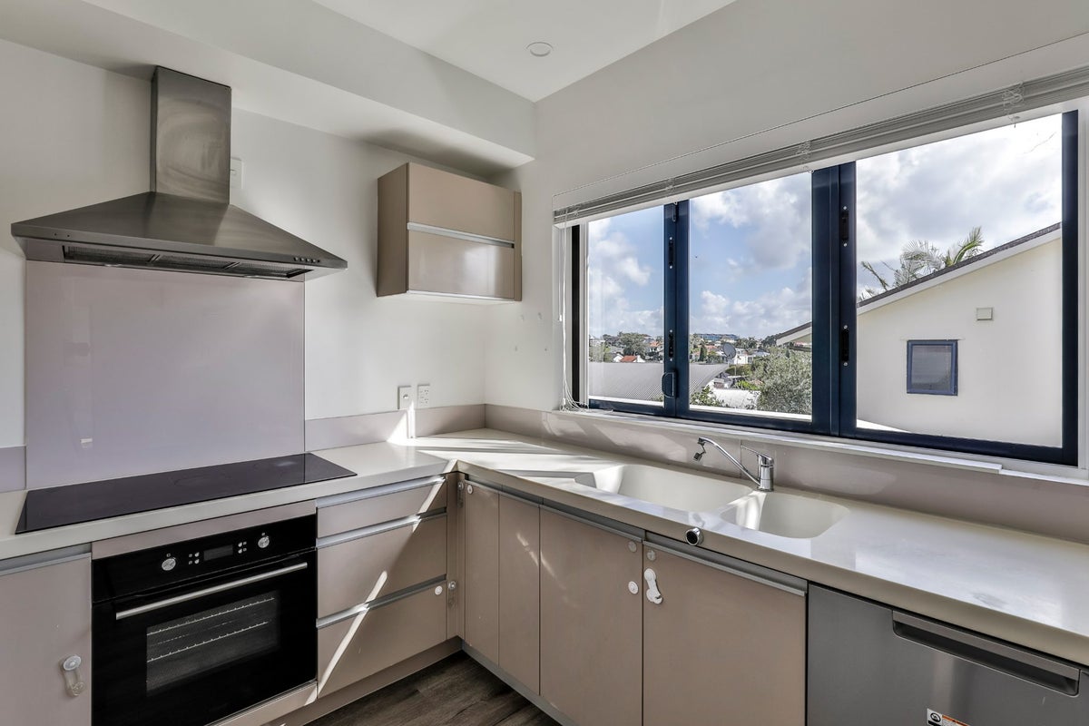 216 Kepa Road, Mission Bay, Auckland - Carousel 2