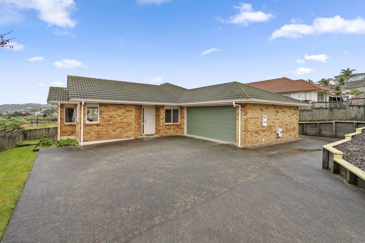 12 Balmacewan Drive, Kamo, Whangarei - Carousel 2
