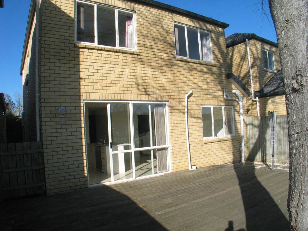 31 Masons Road, Oteha, Auckland - Carousel 1