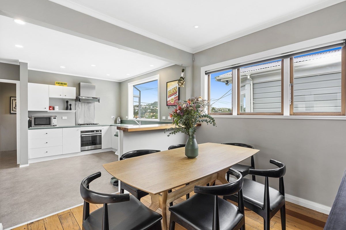 36 Kaihuia Street, Northland, Wellington - Carousel 2