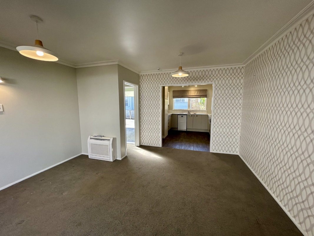 2/6 Grove Street, The Wood, Nelson - Carousel 2