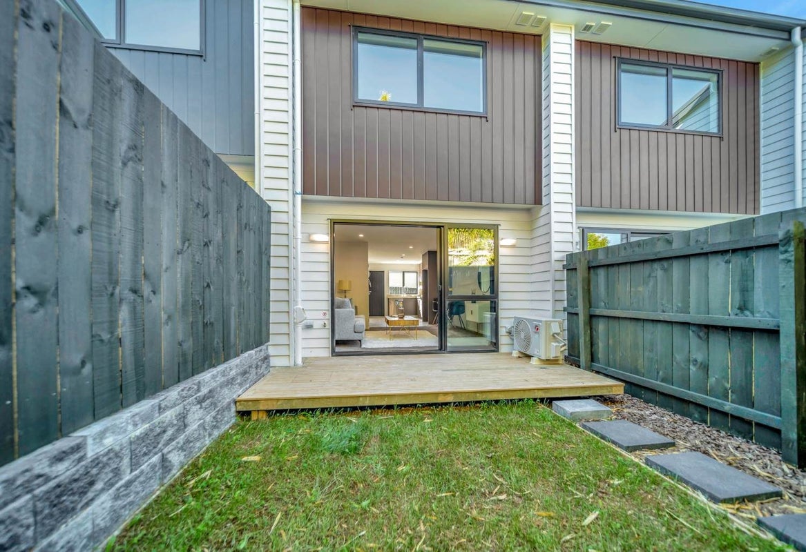 2/106 Triangle Road, Massey, Waitakere City, Auckland - Carousel 9