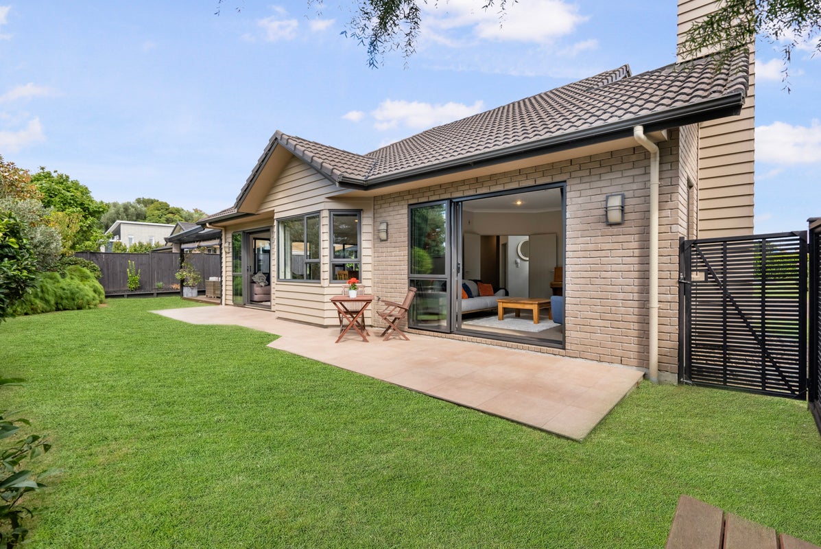 20 Toscana Drive, Karaka, Papakura - Carousel 2