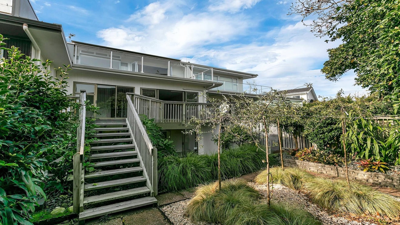 2/67 Argyle Street, Herne Bay, Auckland - Carousel 1