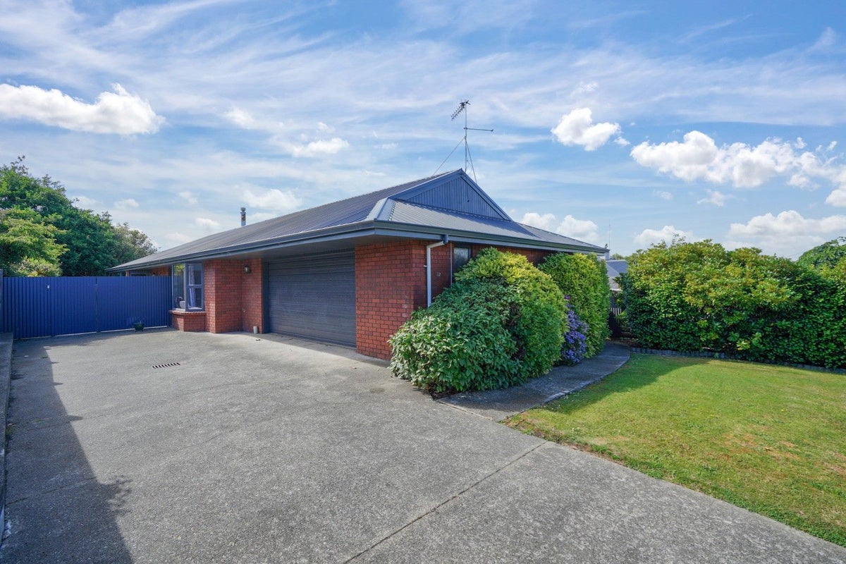 132 Edinburgh Crescent, Waikiwi, Invercargill - Carousel 1