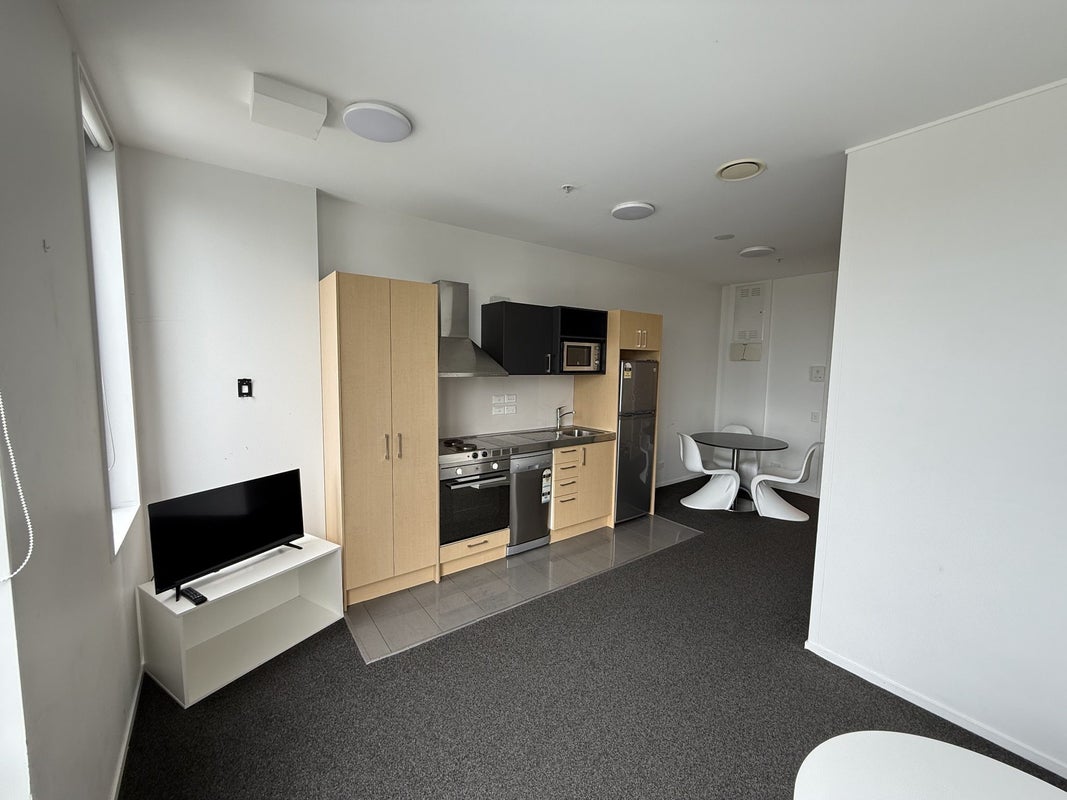 1013/17 Putney Way, Manukau, Auckland - Carousel 2
