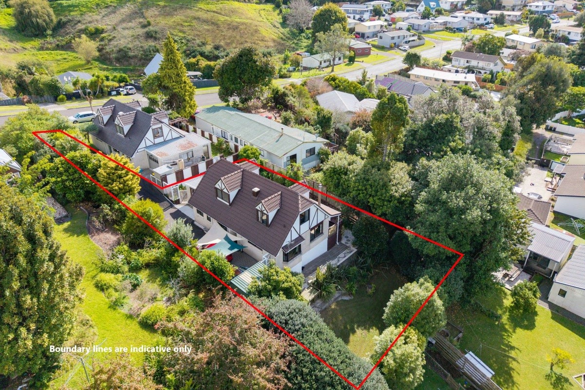 52B Resolution Road, Welcome Bay, Tauranga - Carousel 1