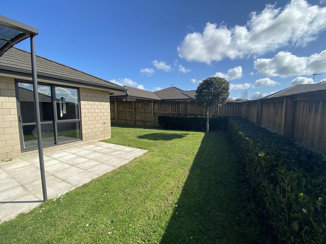 21 Fletcher Lane, Patumahoe, Pukekohe - Carousel 11