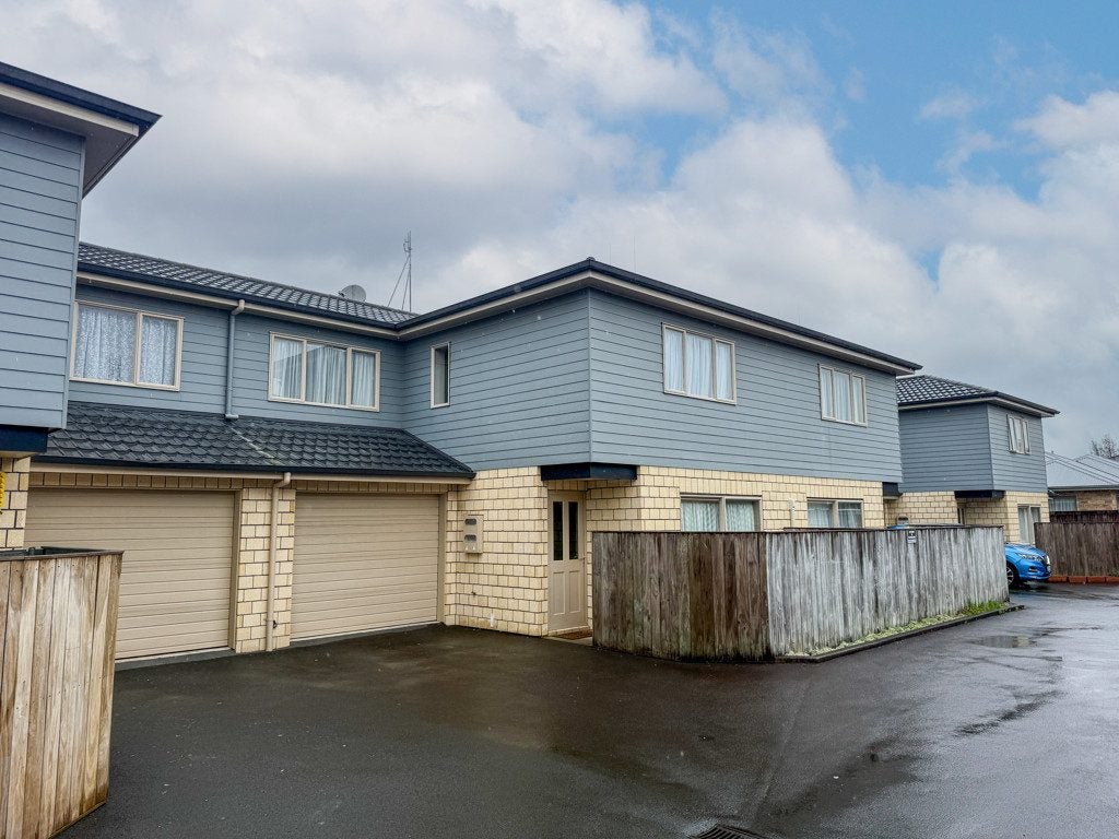 5 Gary John Lane, Frankton, Hamilton - Carousel 1