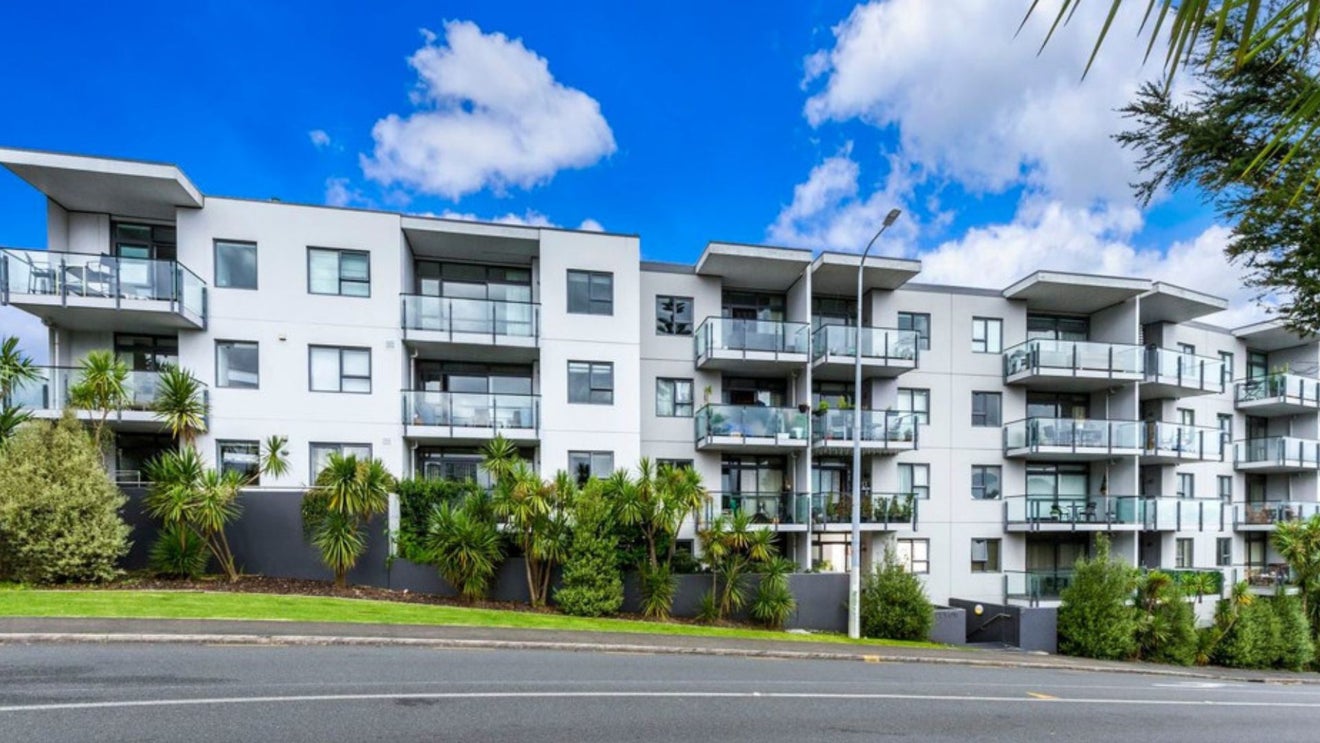 3E/6 Piwakawaka Street, Eden Terrace, Auckland - Carousel 1