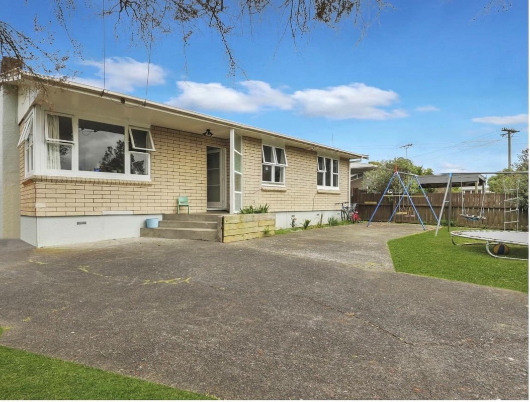 1/57 Valentine Street, Papakura, Papakura - Carousel 1
