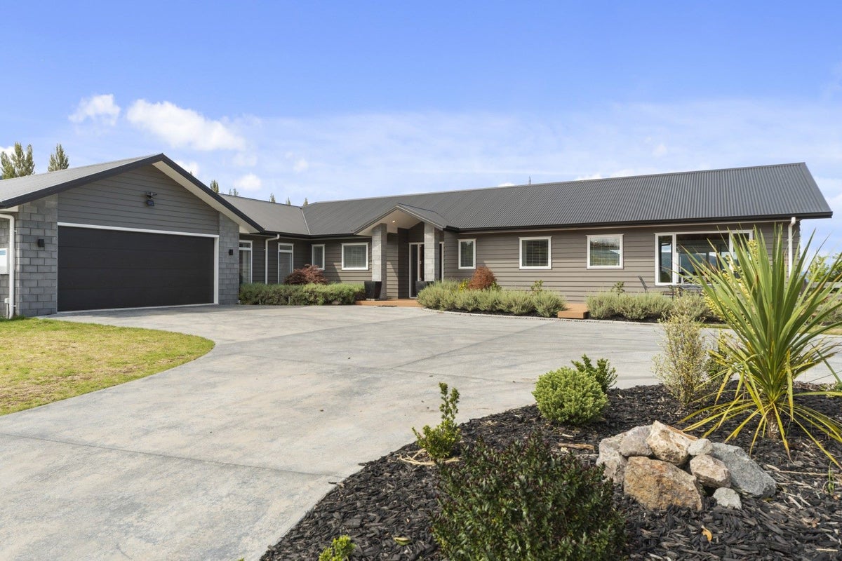 50/500 Kinloch Road, Kinloch, Taupo - Carousel 1
