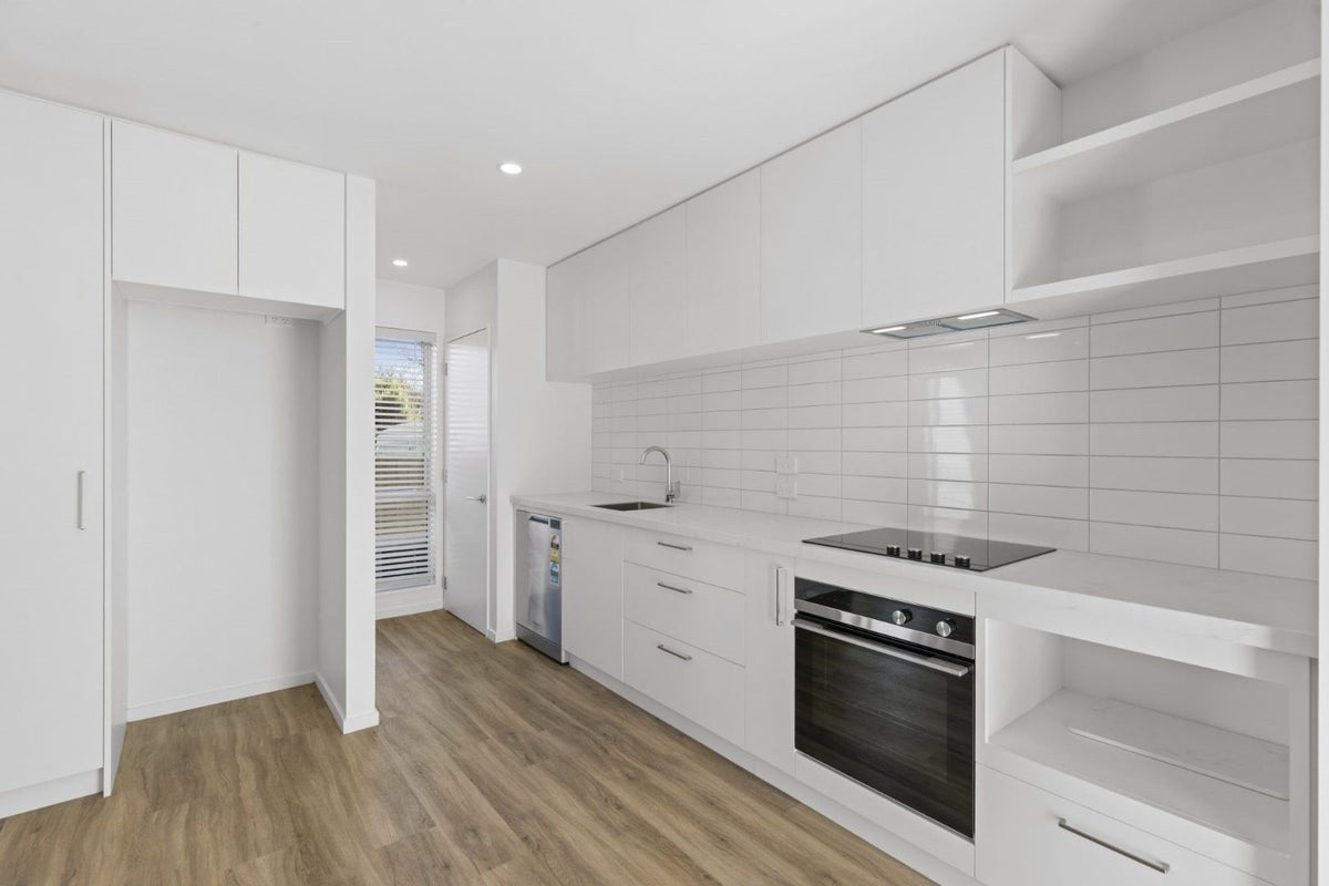 1/13 Meadowville Avenue, Spreydon, Christchurch - Carousel 2