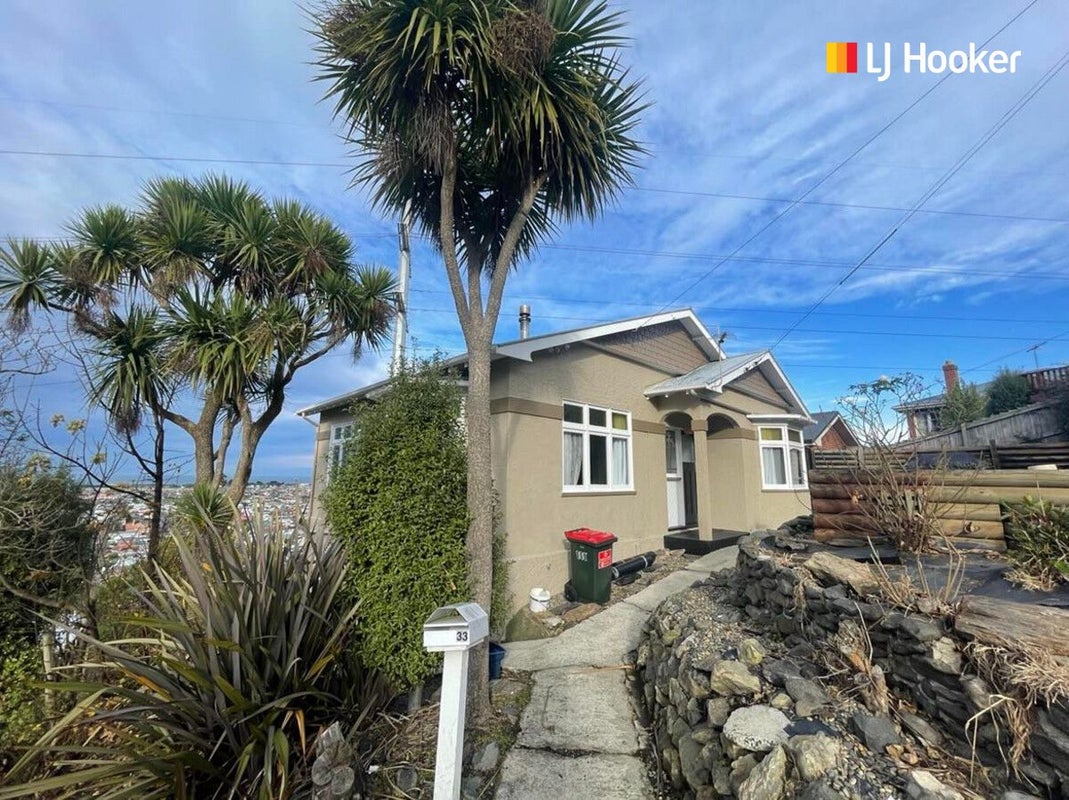 33 Forfar Street, Clyde Hill, Dunedin - Carousel 1