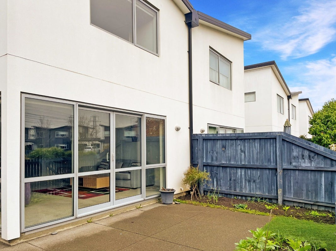 9 Longueval Lane, Broomfield, Christchurch - Carousel 20