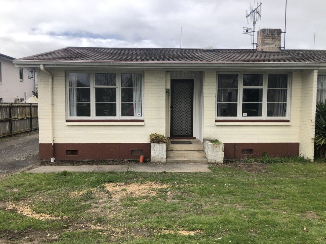 120A Firth Street, Hamilton East, Hamilton - Carousel 1