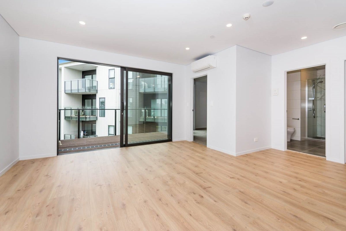 411/3 Kaipiho Lane, Albany, Auckland - Carousel 2