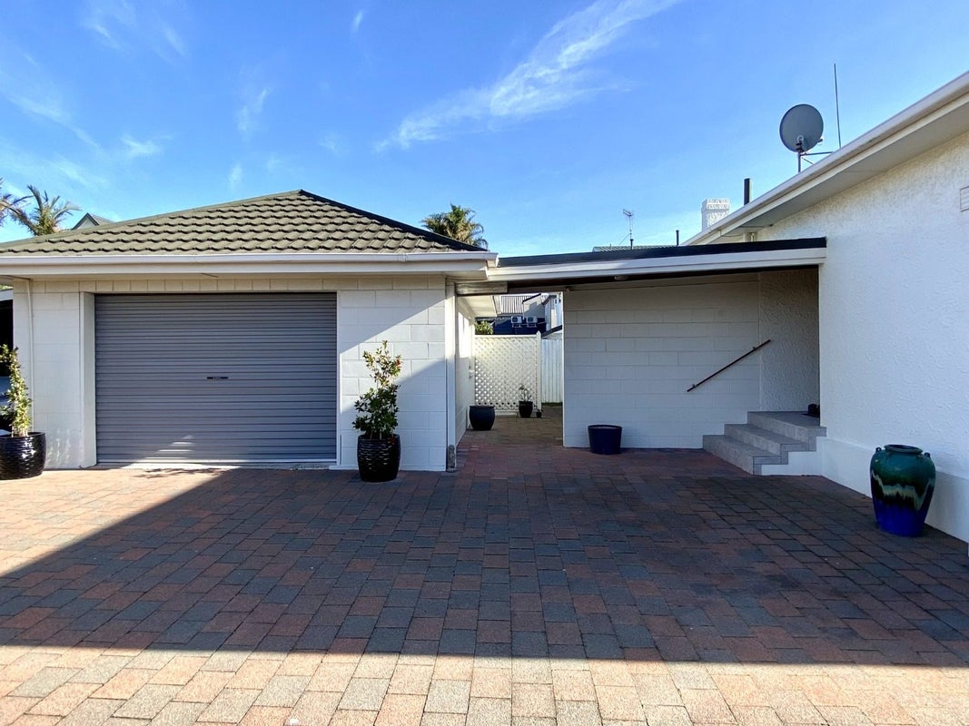 92 Harbour Drive, Otumoetai, Tauranga - Carousel 2