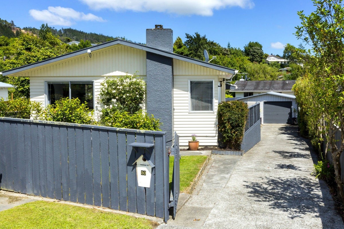 20 Blue Mountains Road, Silverstream, Upper Hutt - Carousel 29