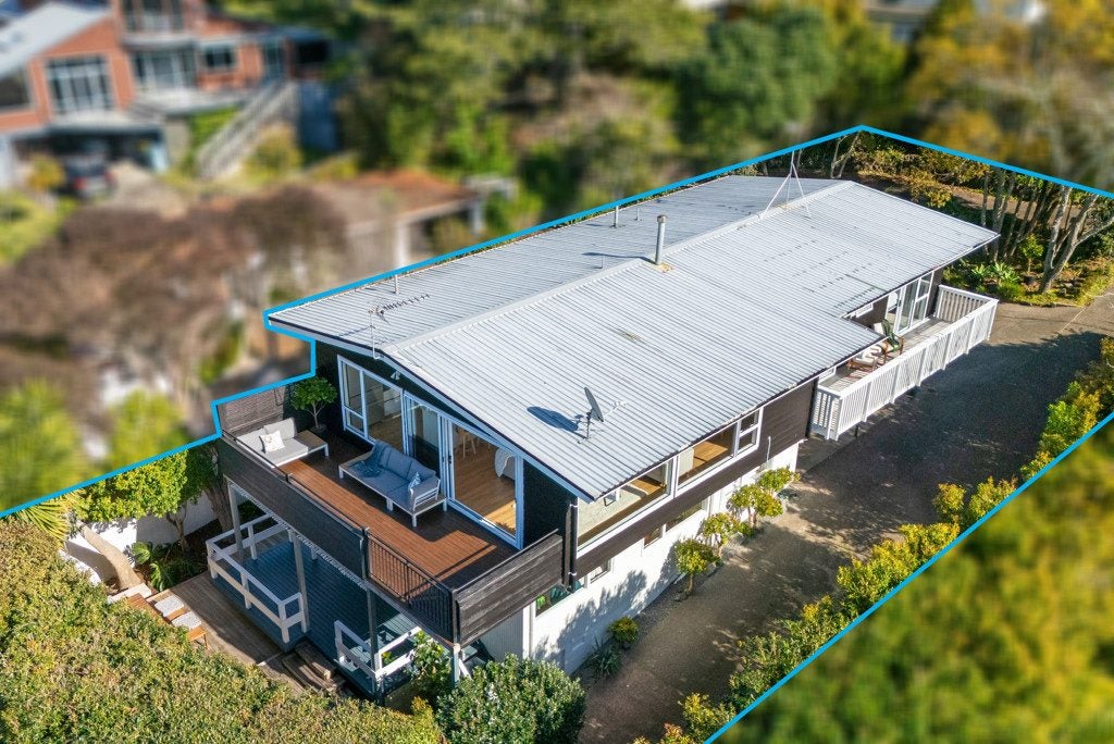 19 Aberdeen Road, Castor Bay, Auckland - Carousel 2