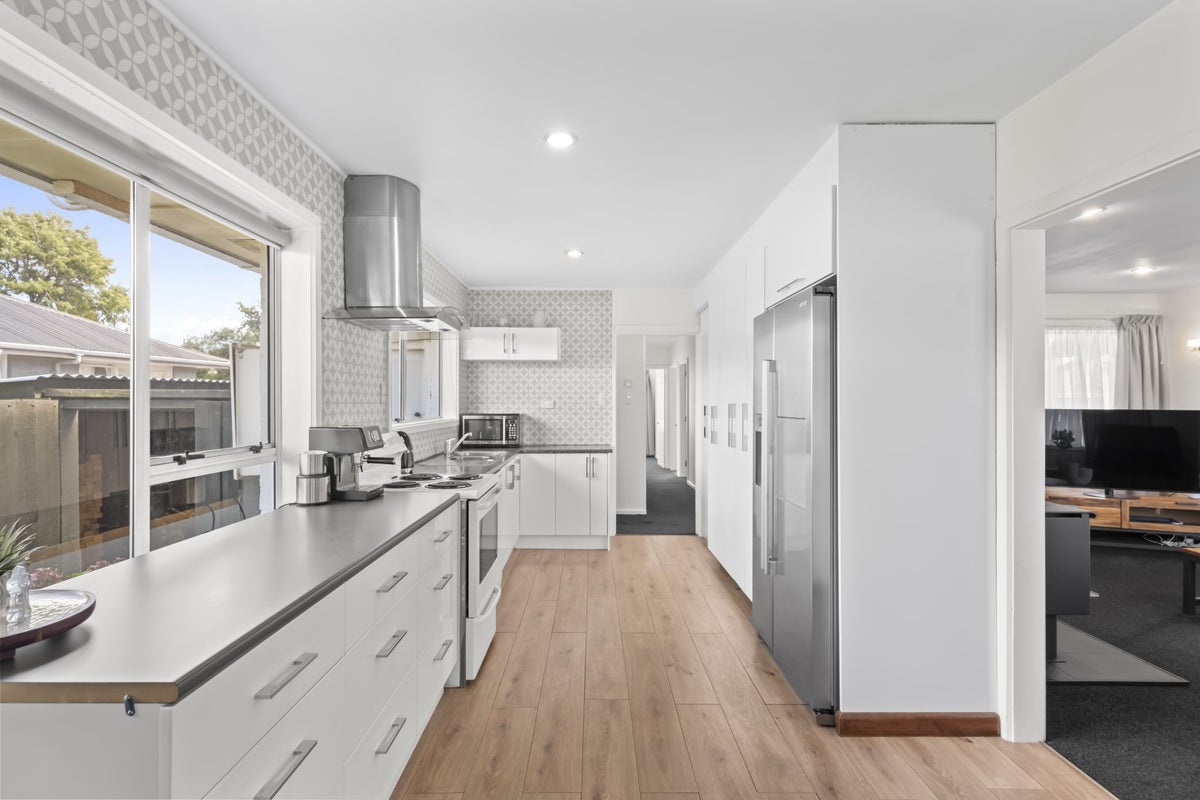 241 Shortland Street, Aranui, Christchurch - Carousel 2