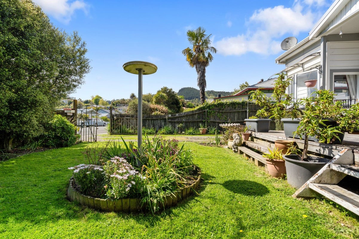 12 Totara Street, Nelson South, Nelson - Carousel 1