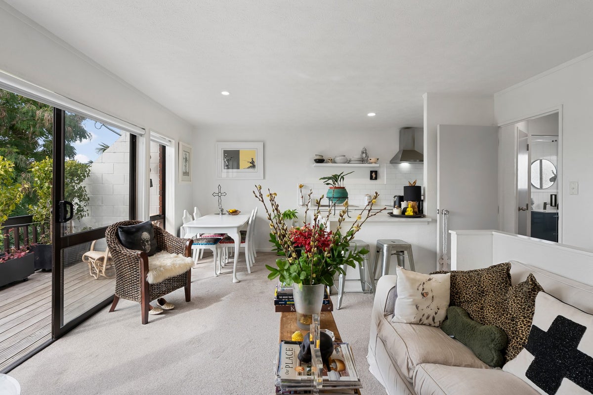 3/2B Jarman Road, Mount Wellington, Auckland City, Auckland - Carousel 1