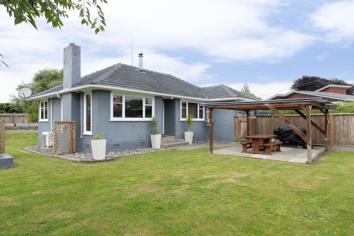78 Kirk Street, Otaki - Carousel 1