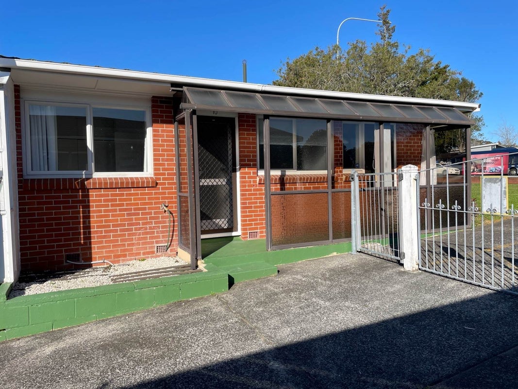 10/690 Pakuranga Road, Highland Park, Auckland - Carousel 1