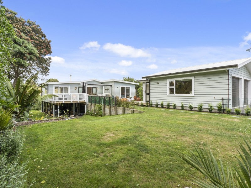 12 Atua Street, Waikanae Beach, Waikanae - Carousel 1