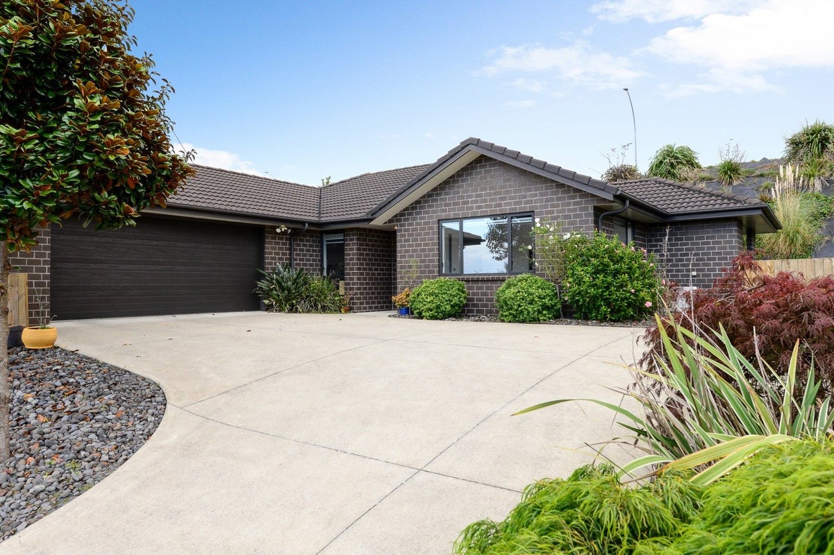 7 Swan Lane, Huntington, Hamilton - Carousel 1