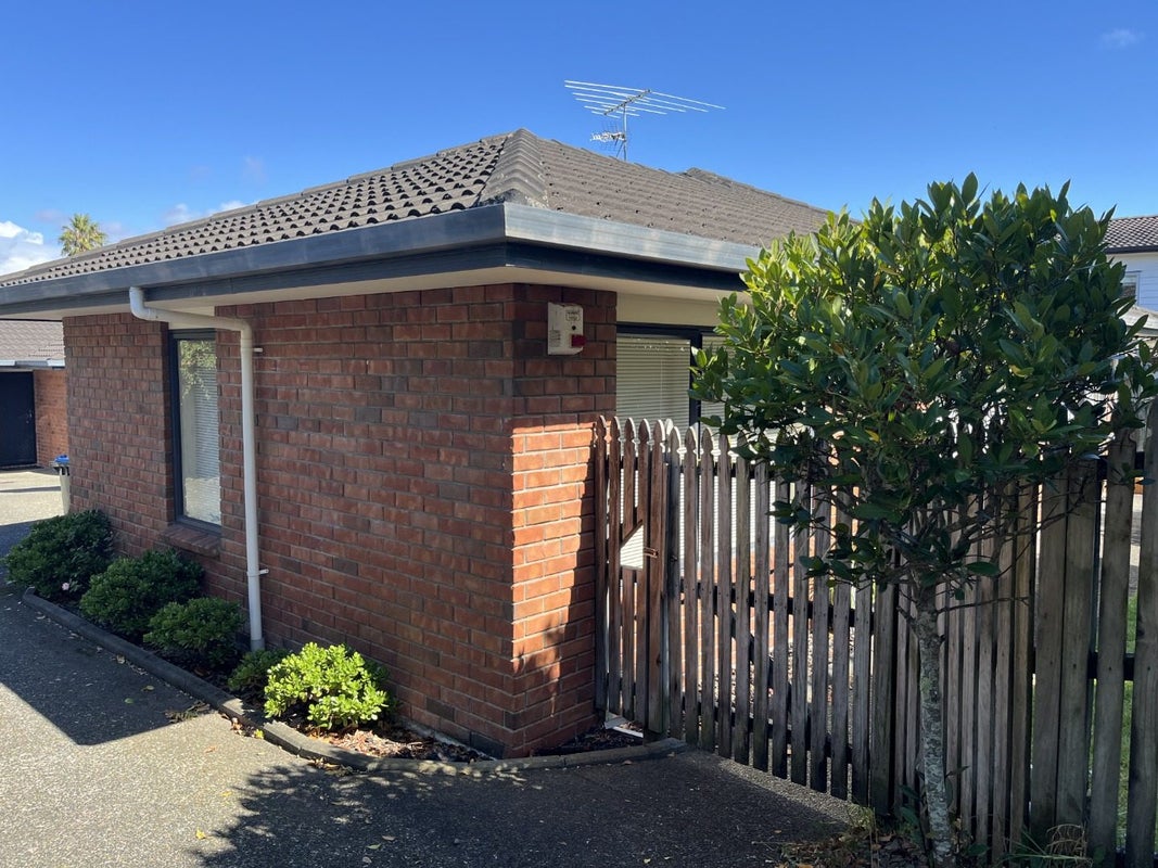 4A Temple Street, Meadowbank, Auckland - Carousel 2
