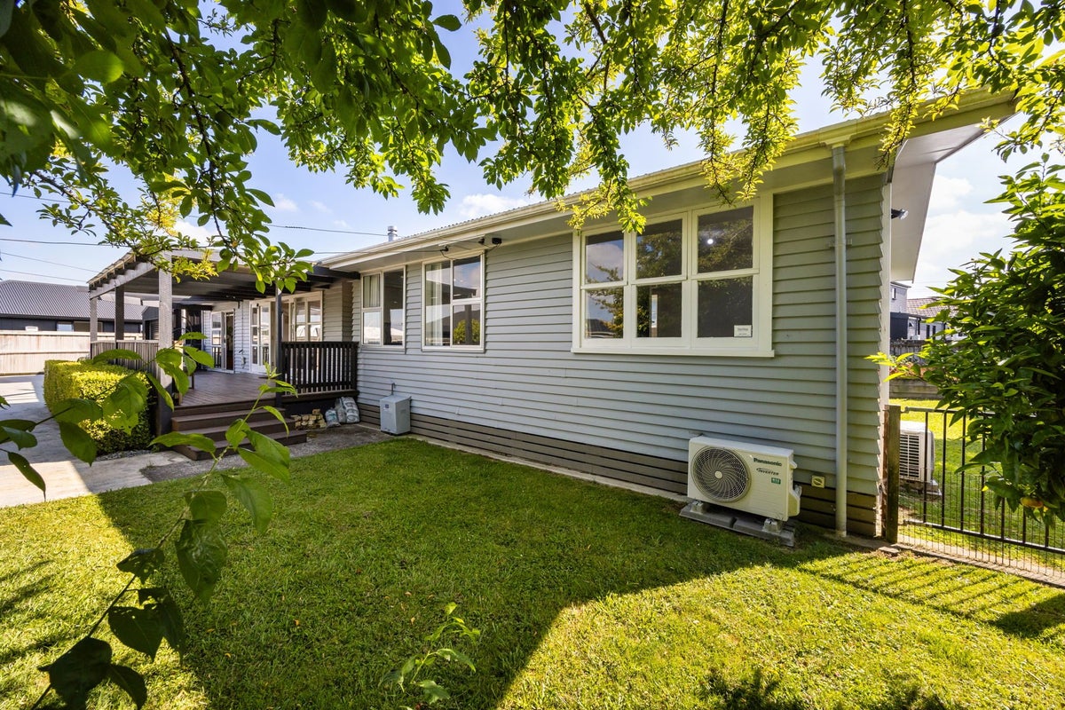 13 Kingsley Street, St Andrews, Hamilton - Carousel 16