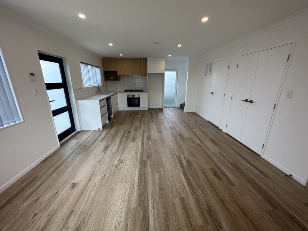 1A Mount Albert Road, Mount Albert, Auckland - Carousel 2