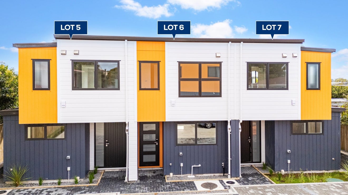 6/30 Woodford Avenue, Henderson, Auckland - Carousel 1
