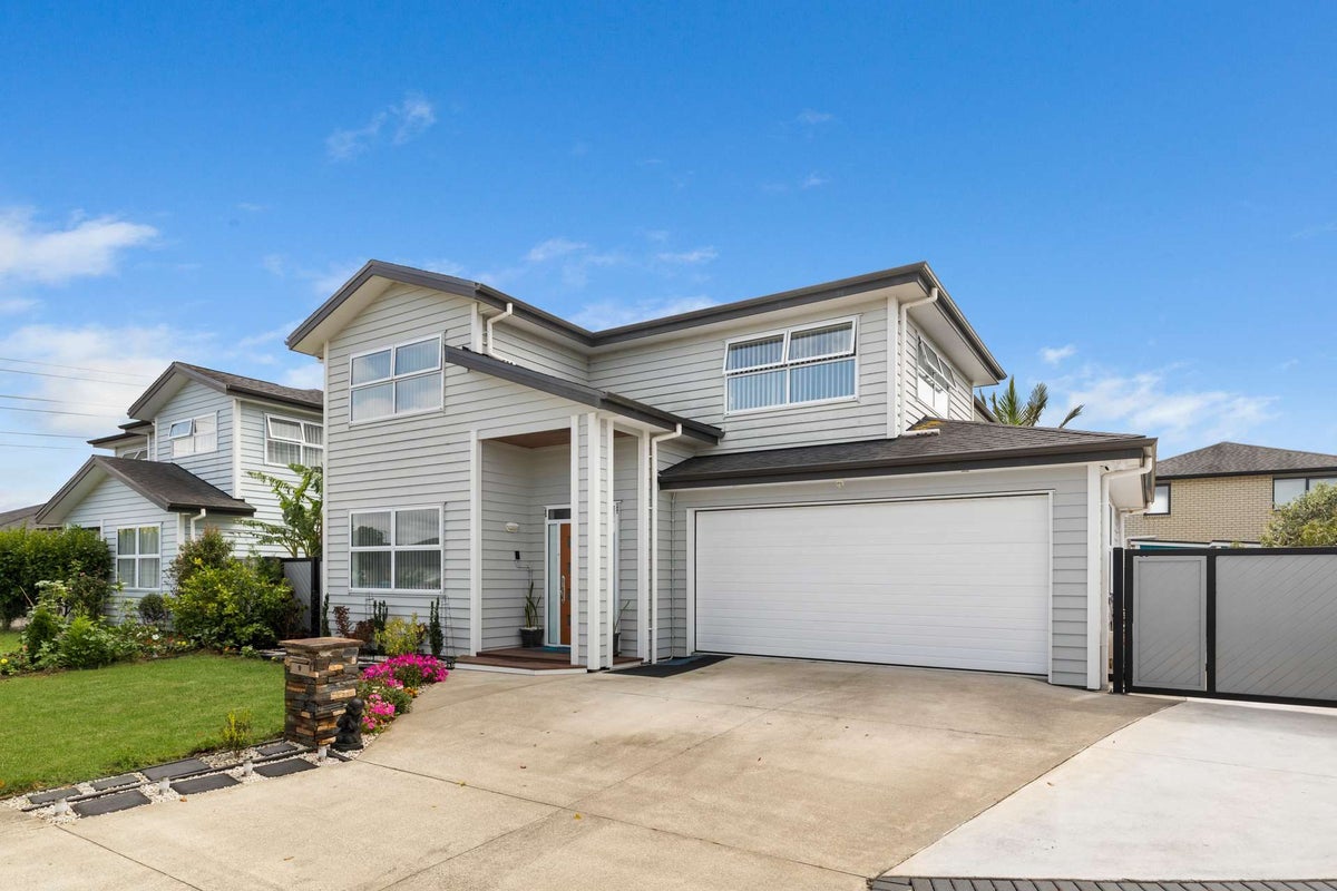9 Hihi Avenue, Takanini, Auckland - Carousel 2