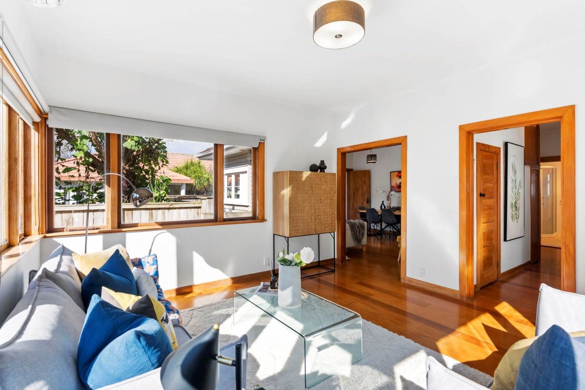 46 FERNDALE RD, Mount Wellington, Auckland - Carousel 1