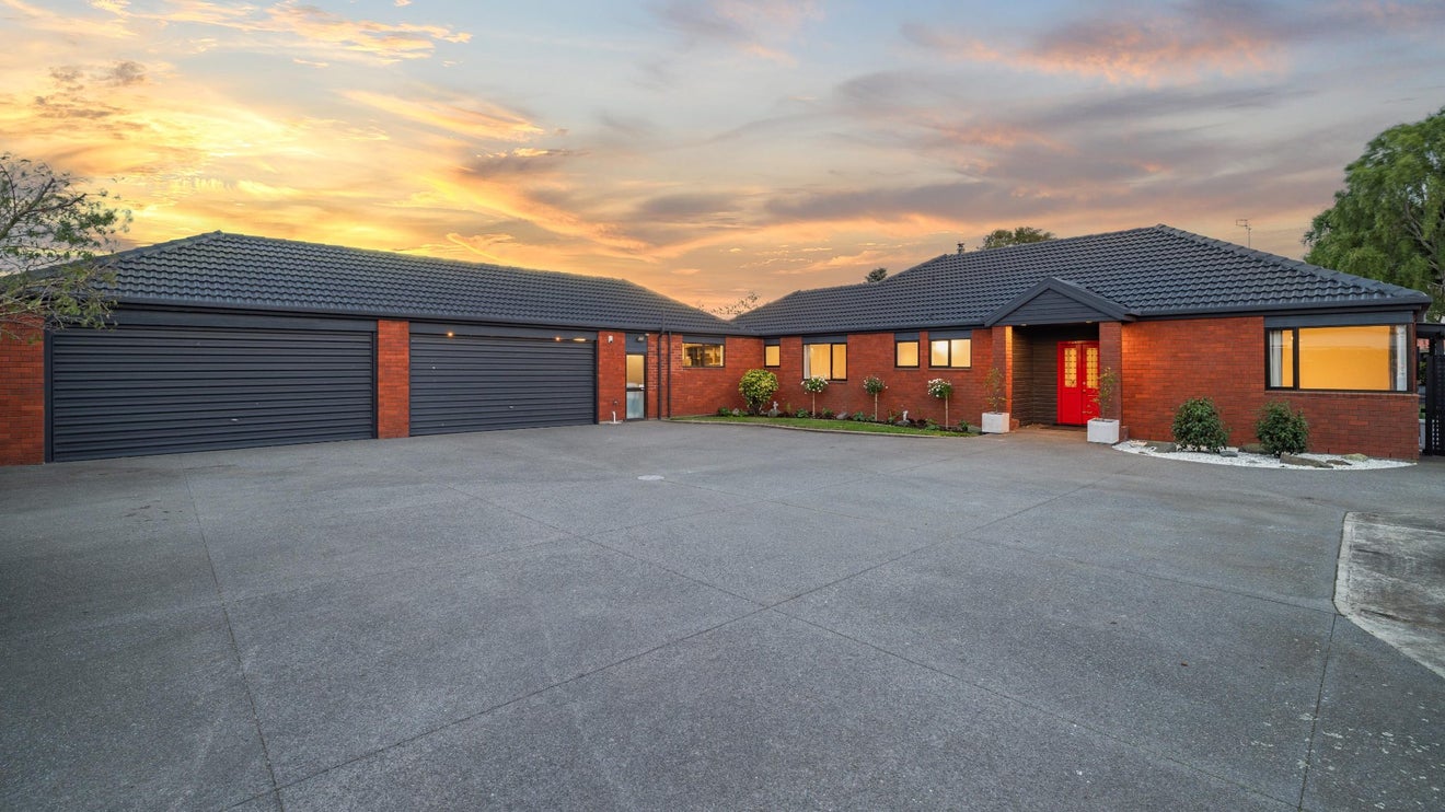295A Burwood Road, Burwood, Christchurch - Carousel 1