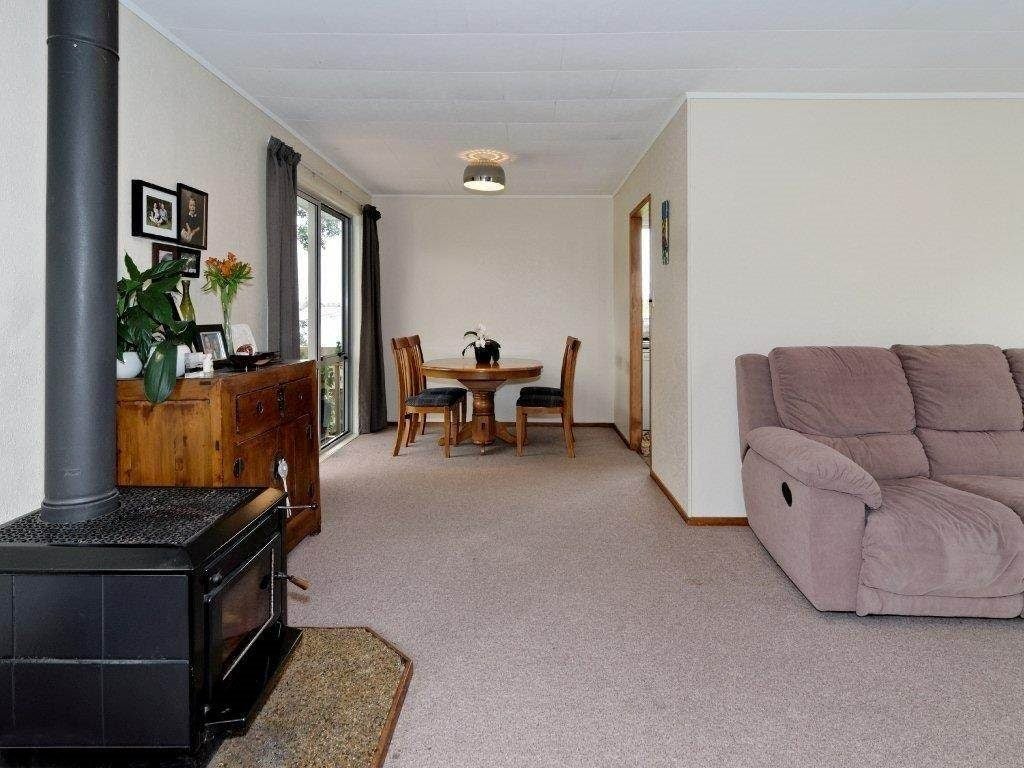 3 Cutler Street, New Lynn, Auckland - Carousel 1