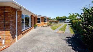41 Toru Road, Paraparaumu Beach, Paraparaumu - Carousel 1