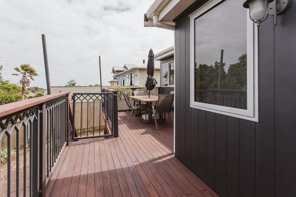 54 Mill Road, Lower Vogeltown, New Plymouth - Carousel 9