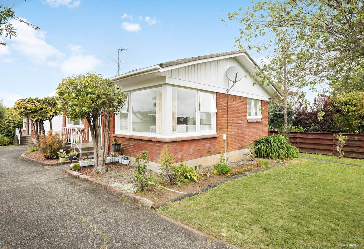 1/38 Knightsbridge Drive, Forrest Hill, Auckland - Carousel 1