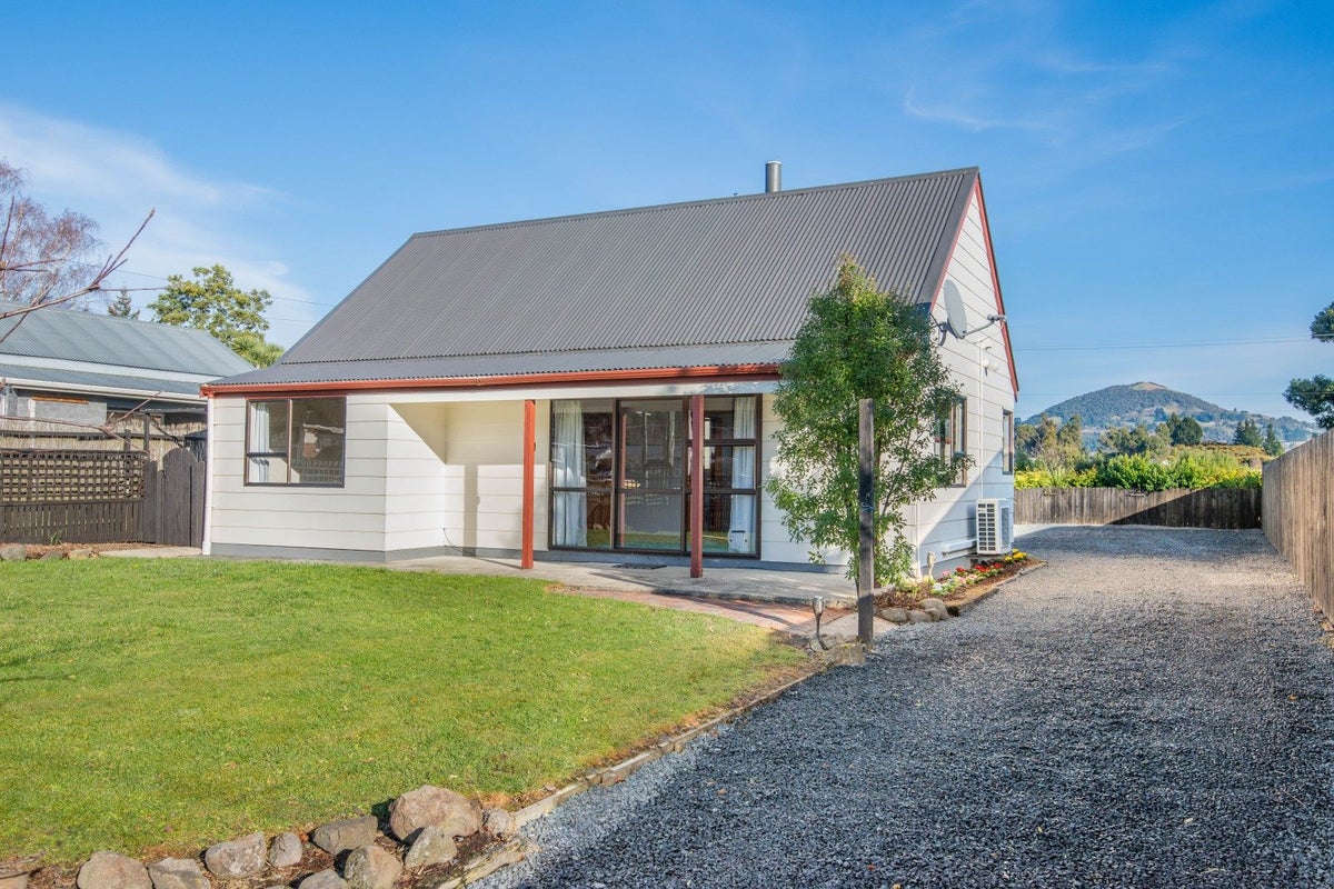 2 Lambert Street, Abbotsford, Dunedin - Carousel 1