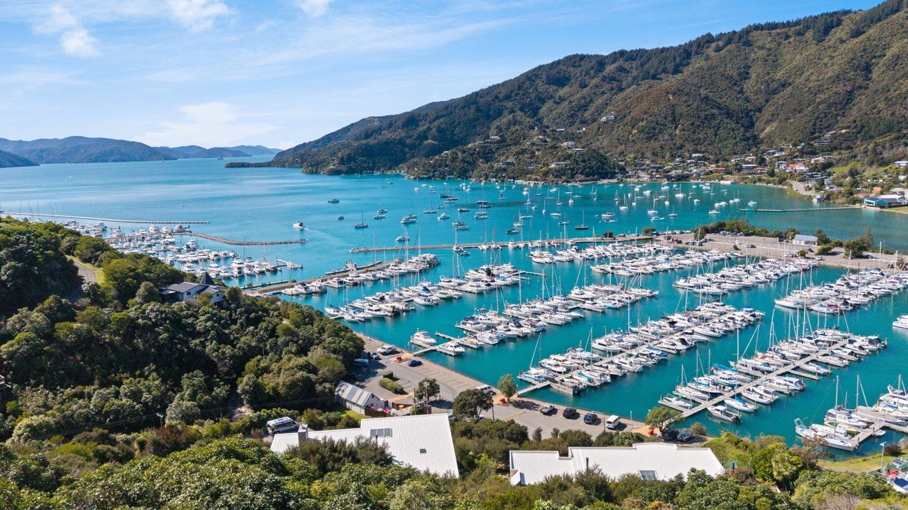23 Marina Drive, Waikawa, Picton - Carousel 1