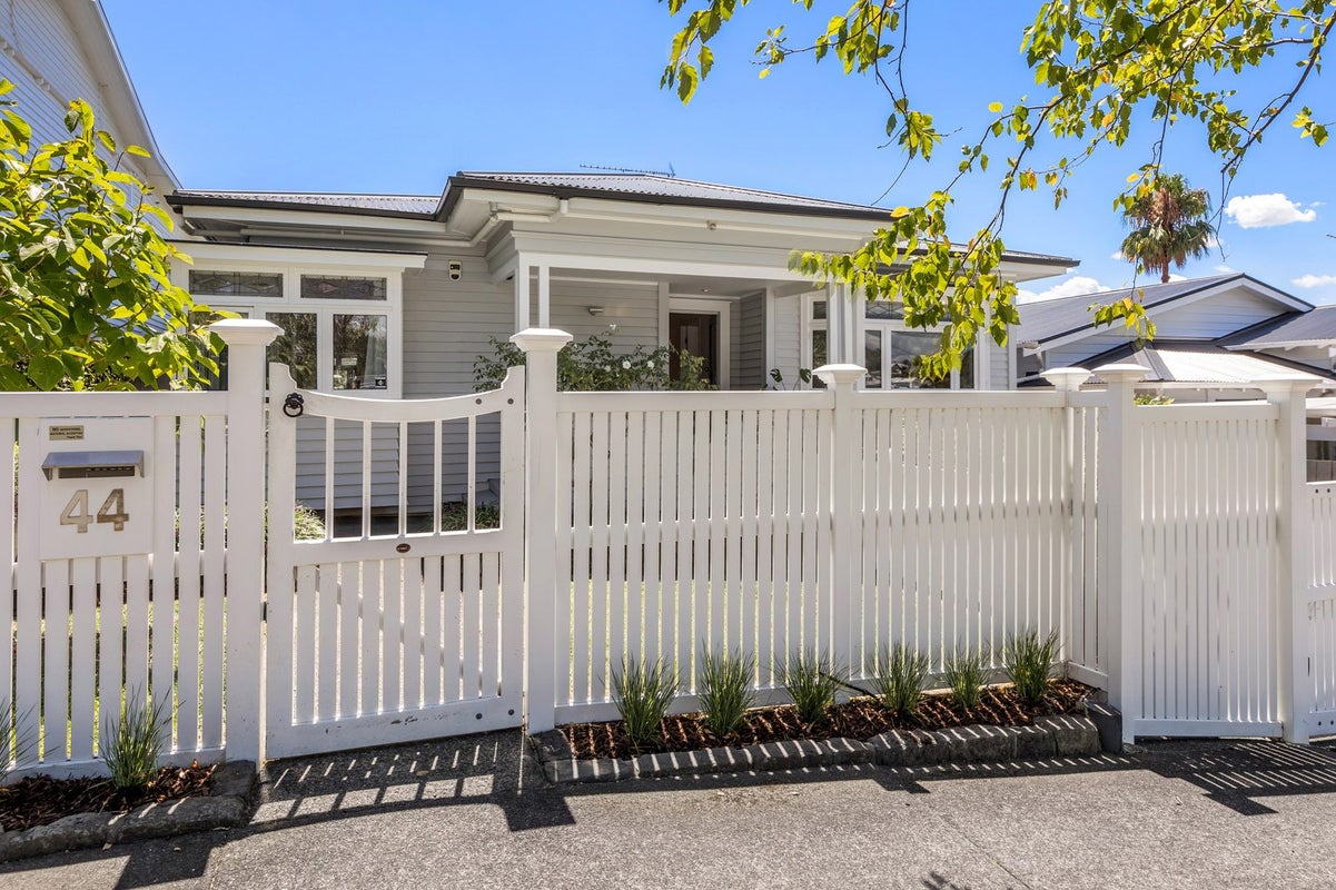 44 Chester Avenue, Westmere, Auckland - Carousel 2