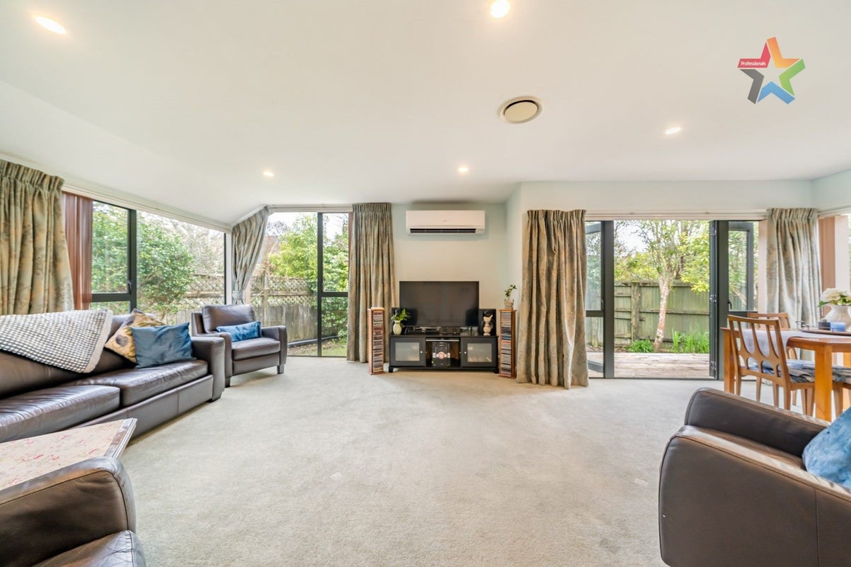 21C Manuka Street, Stokes Valley, Lower Hutt - Carousel 1