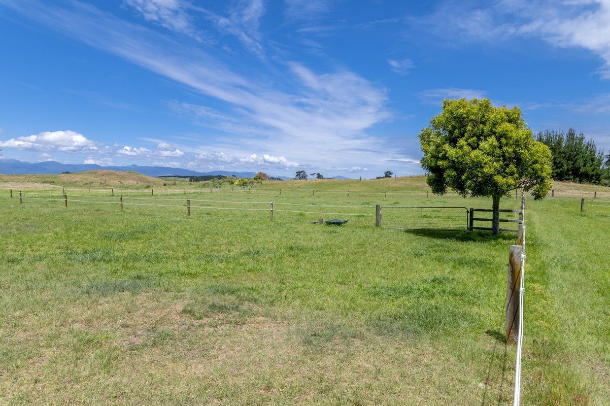 485 Waitarere Beach Road, Waitarere, Levin - Carousel 32