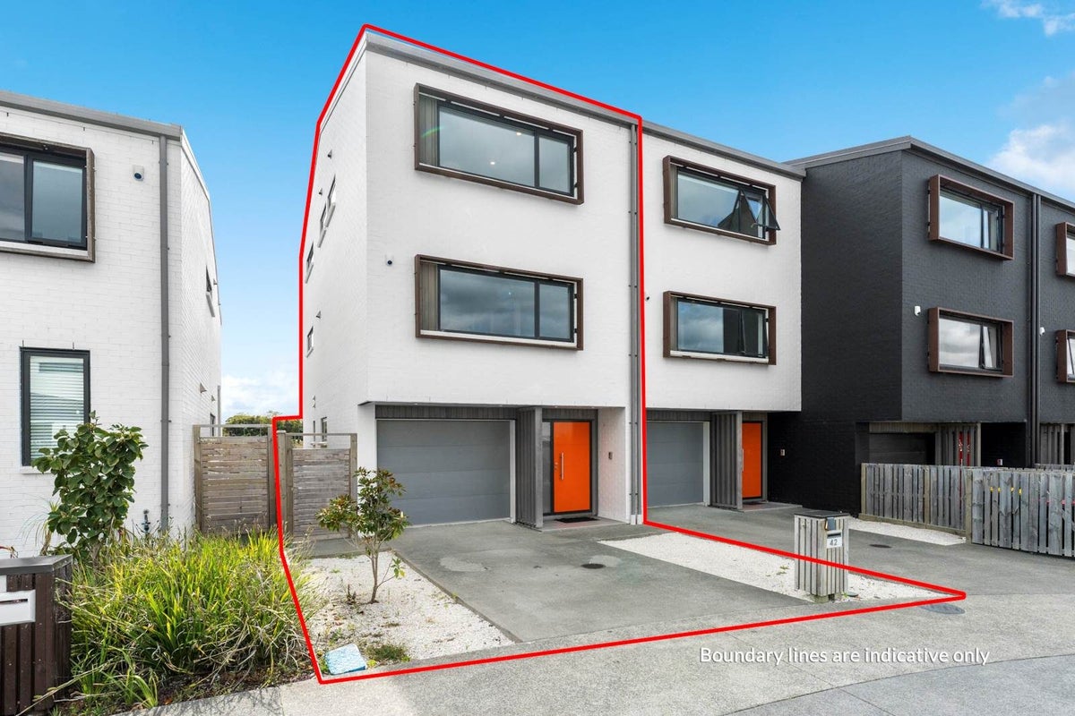 42 Willowherb Lane, Hobsonville, Auckland - Carousel 1