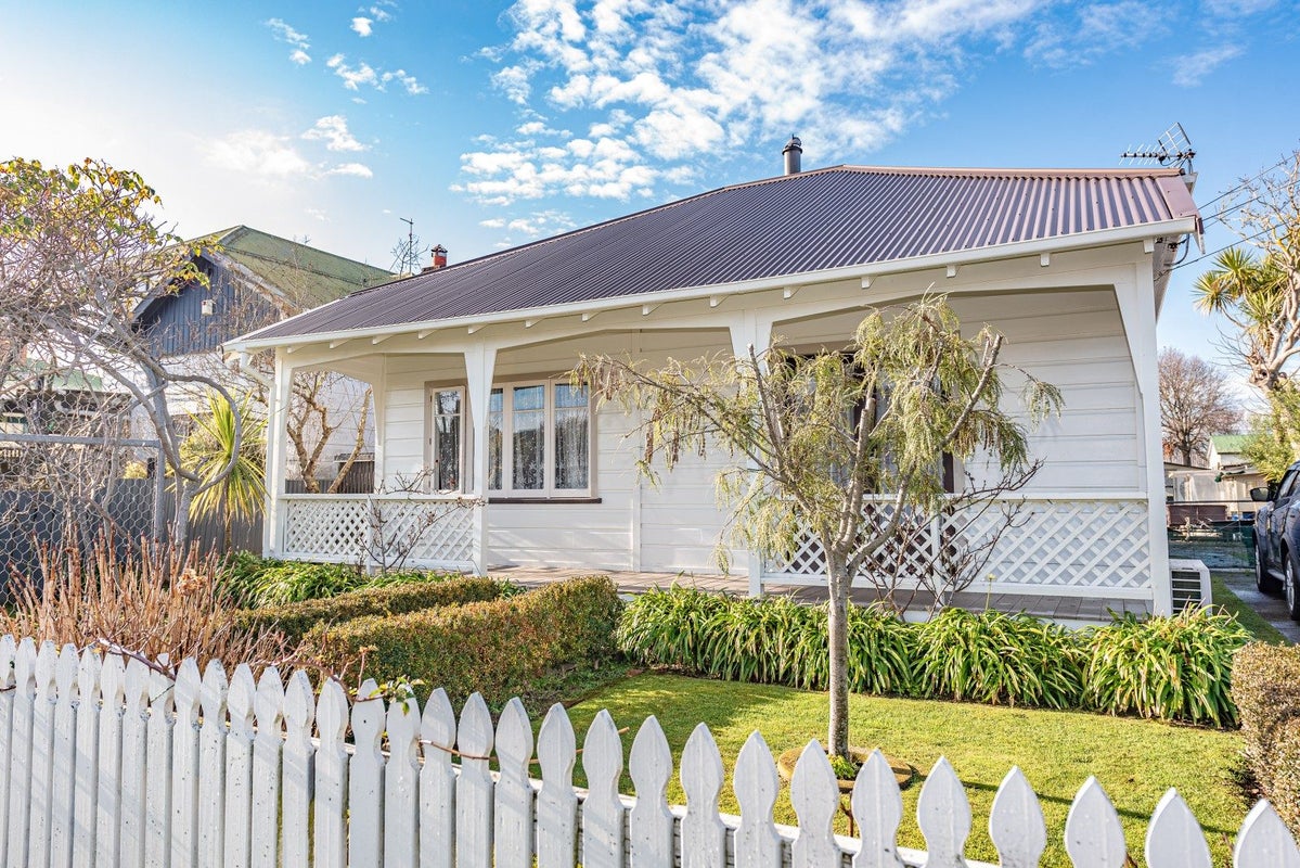 5 Ballance Street, Aramoho, Whanganui - Carousel 2
